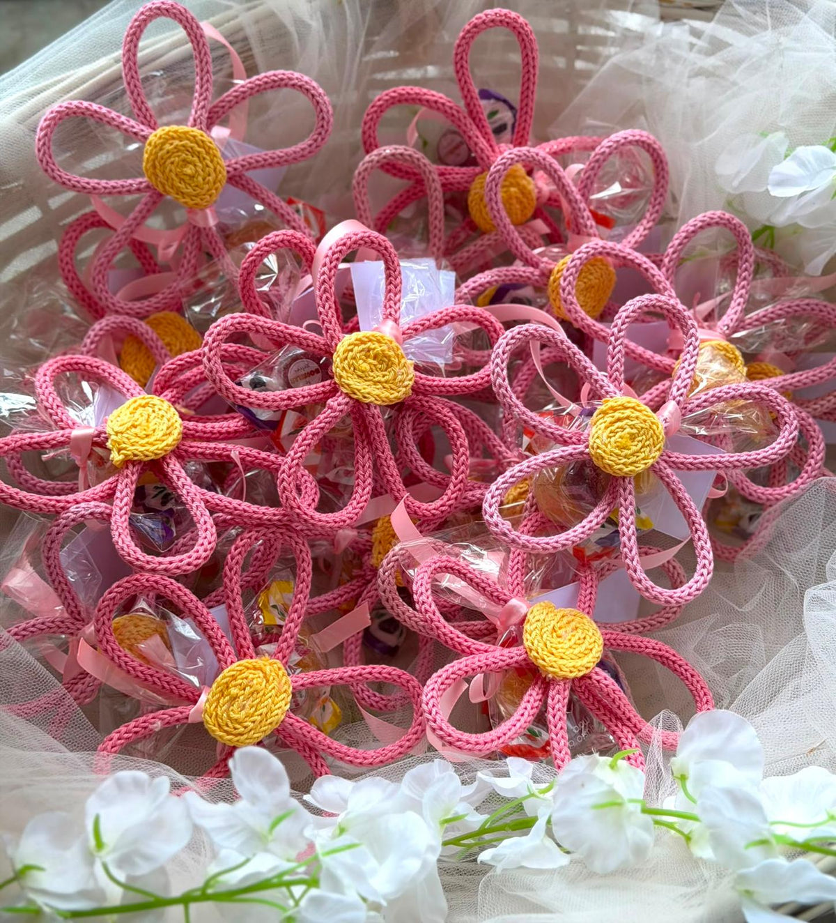 Fiori calamita bomboniera nascita